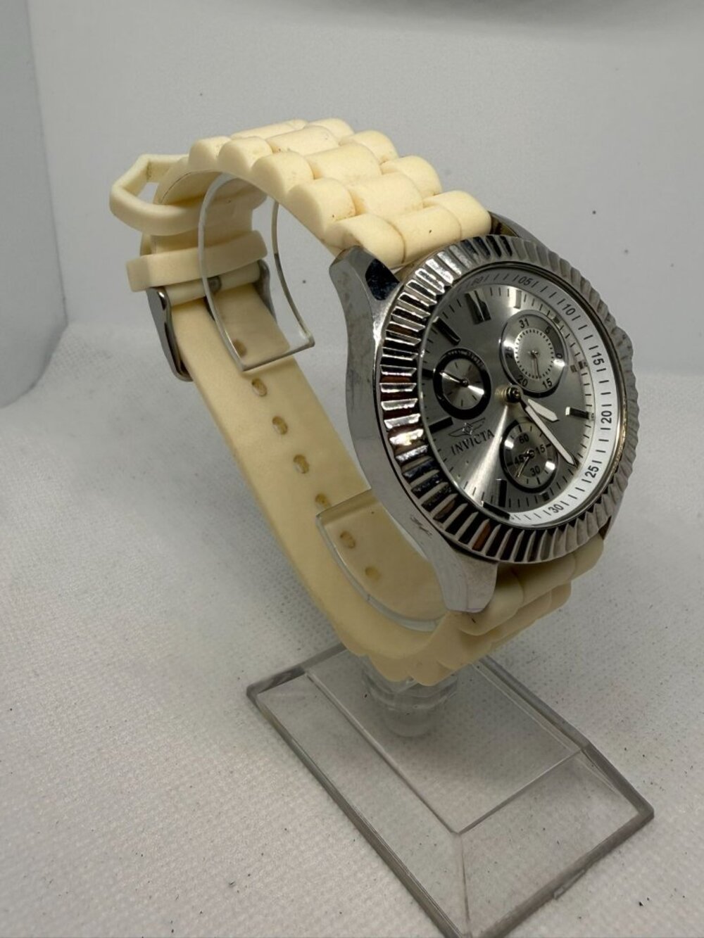 Invicta Angel Womens Quartz Watch Cream Silicone Strap Model 27101 Water Resista - Picture 7 of 11